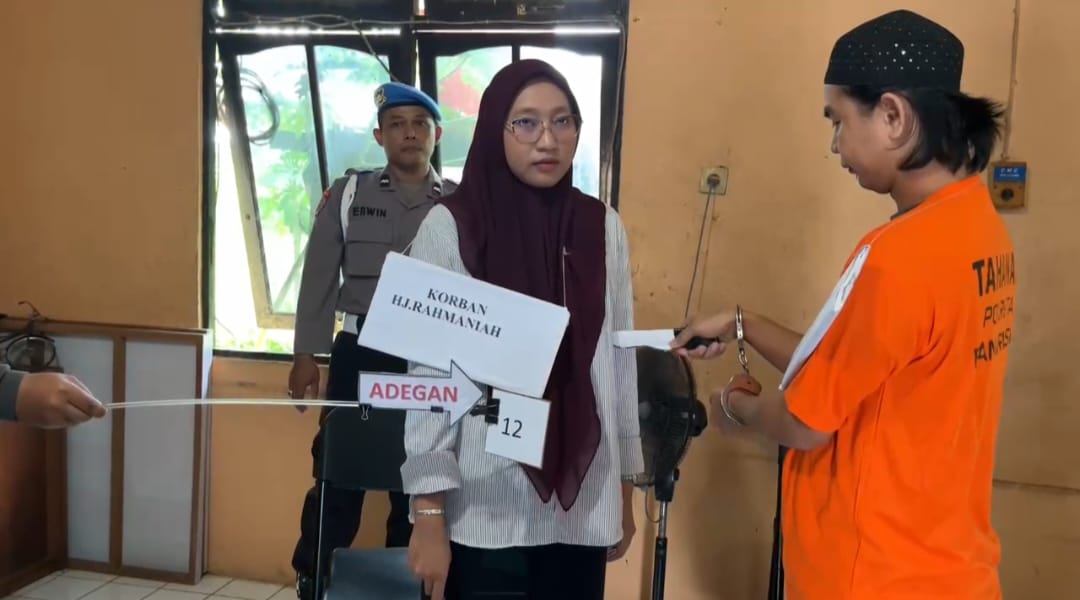 Pembunuhan Bidan di Kelayan A Direkonstruksi, Pelaku Tusuk Korban karena Permintaan Uang Ditolak