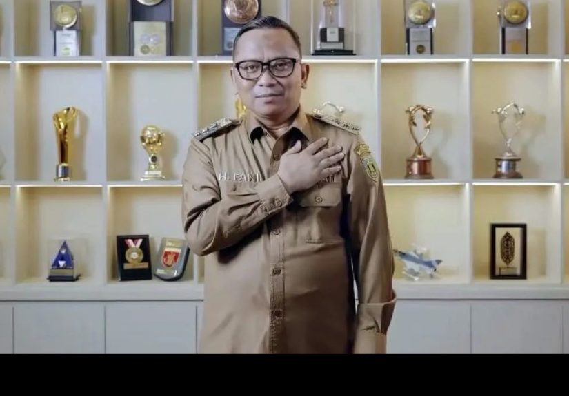 bupati-Rabalong-haji-Fani