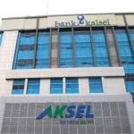 valasbank-kalsel-bersiap-memberikan-layanan-valuta-asing-untuk-masyarakatfoto-bank-kalsel-CxKSO